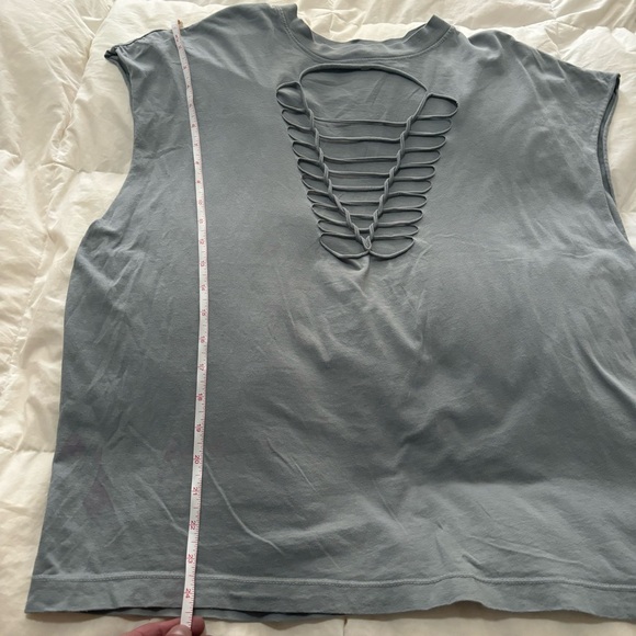 Truly Madly Deeply Front Cut Oversized Tee, Size XS, Urban Outfitters - Picture 8 of 8